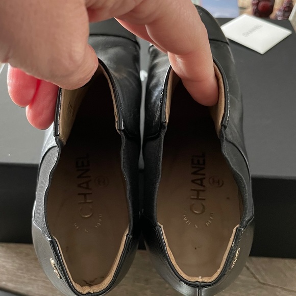 CHANEL black patent leather boots. PRICE FIRM - Picture 6 of 10